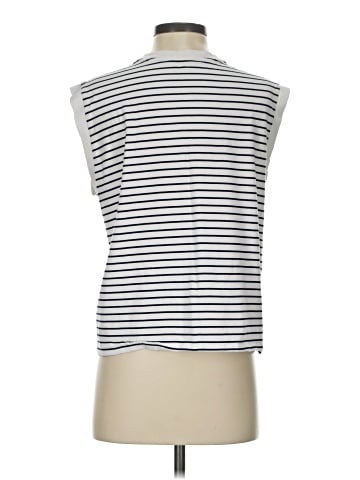 Abercrombie & Fitch Sleeveless T-Shirt (view 2)