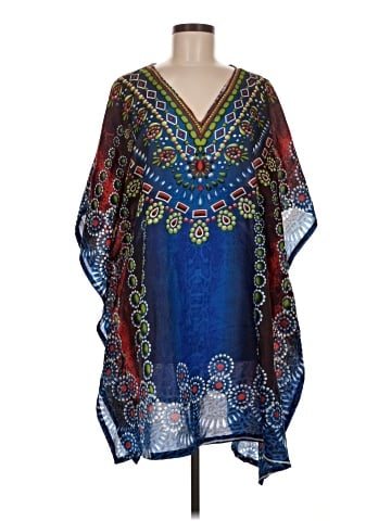 Highness Poncho (view 1)
