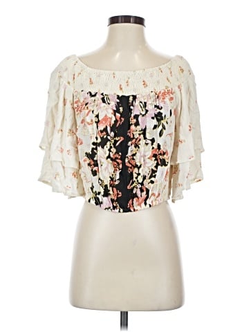Kendall & Kylie Short Sleeve Blouse (view 1)