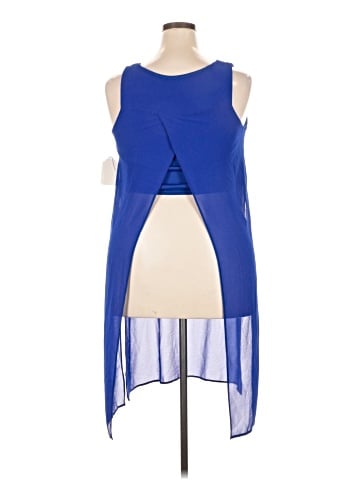 Sky Sleeveless Blouse (view 2)