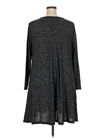 Old Navy Casual Dress (view 2)