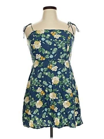 Old Navy Casual Dress (view 1)