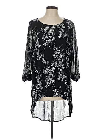 Roz & Ali 3/4 Sleeve Blouse (view 1)