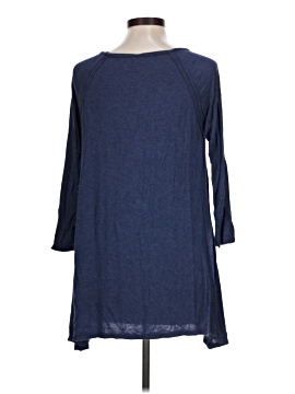 Max Studio 3/4 Sleeve T-Shirt (view 2)