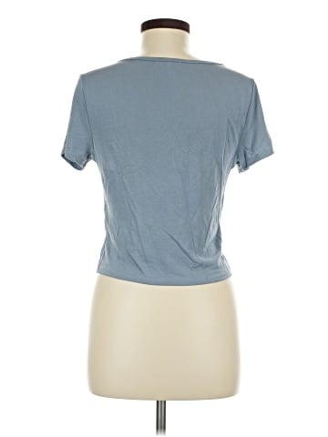 Charlotte Russe Short Sleeve T-Shirt (view 2)