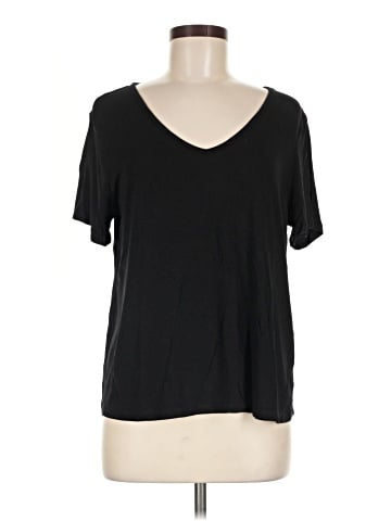 Old Navy Short Sleeve T-Shirt (view 1)
