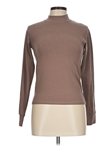 Yogalicious Long Sleeve Top (view 1)