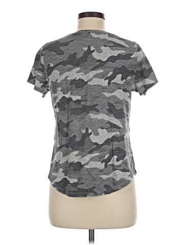 Old Navy Active T-Shirt (view 2)