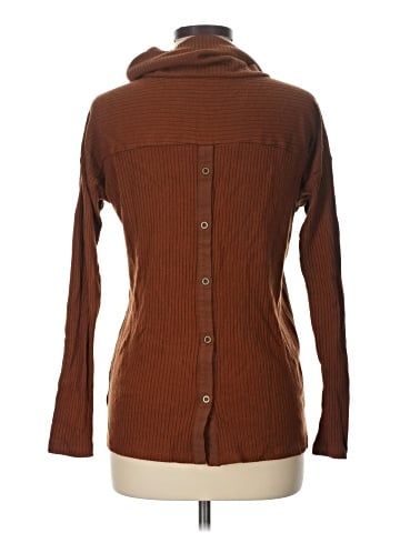 Doe & Rae Long Sleeve Top (view 2)