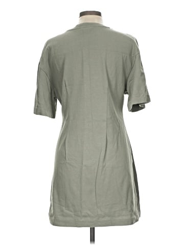 H&M Short Sleeve T-Shirt (view 2)