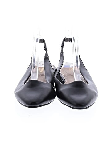 Isaac Mizrahi Flats (view 2)
