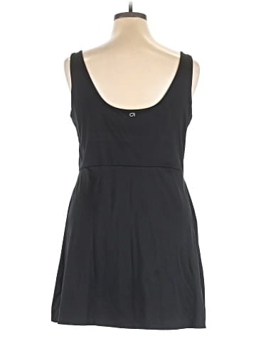 Gap Fit Romper (view 2)