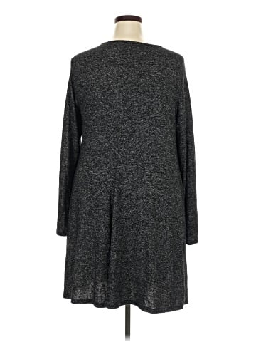 Old Navy Casual Dress (view 2)