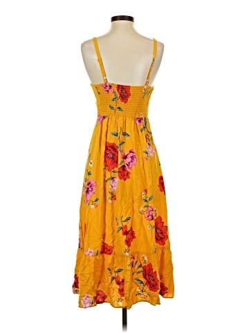 Old Navy Casual Dress (view 2)