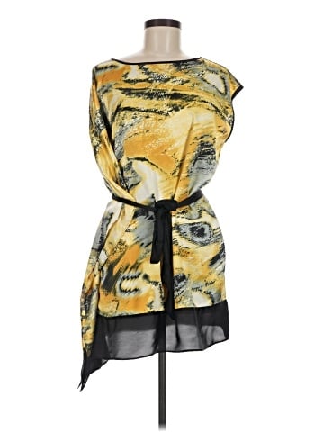 Bisou Bisou Sleeveless Blouse (view 1)