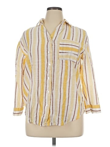 Club Z Collection 3/4 Sleeve Button-Down Shirt (view 1)