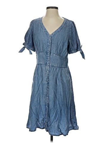 Jane and Delancey Casual Dress (view 1)