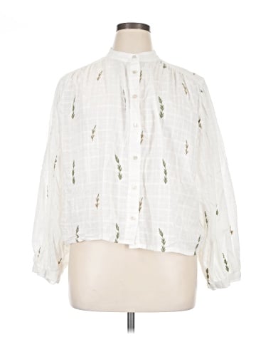 Mercer & Madison 3/4 Sleeve Blouse (view 1)