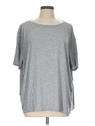 Lululemon Athletica 3/4 Sleeve T-Shirt (view 1)