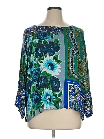 Tiny 3/4 Sleeve Blouse (view 1)