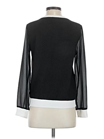 Romeo & Juliet Couture Pullover Sweater (view 2)