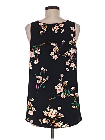 Le Lis Sleeveless Blouse (view 2)