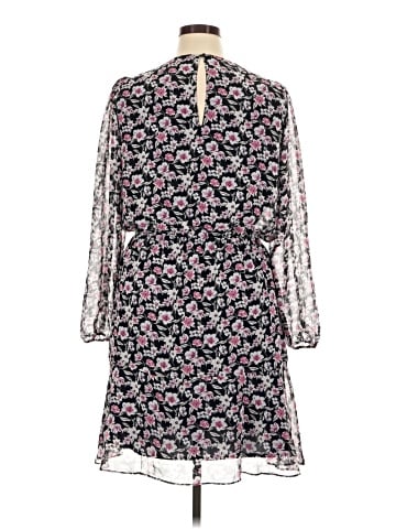 Banana Republic Factory Store Casual Dress (view 2)