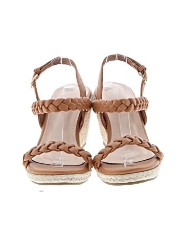 Unbranded Wedges (view 2)