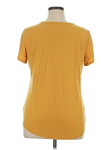 a.n.a. A New Approach Short Sleeve T-Shirt (view 2)