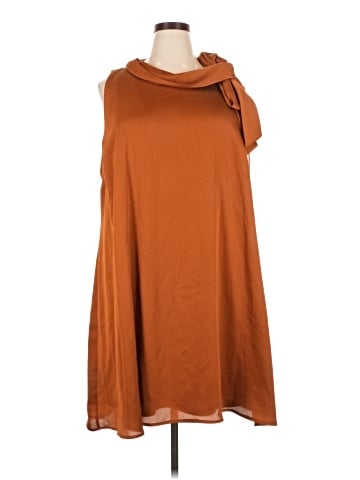 Signature by Robbie Bee Casual Dress (view 1)