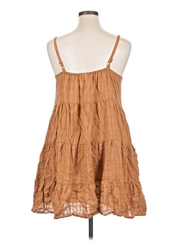 Old Navy Casual Dress (view 2)