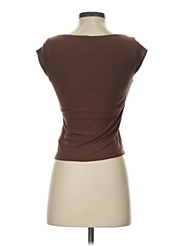 Vuori Sleeveless T-Shirt (view 2)