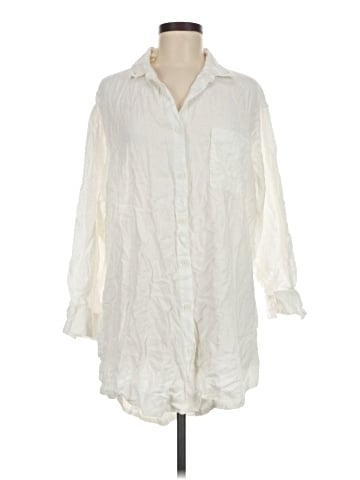 Stars Above 3/4 Sleeve Button-Down Shirt (view 1)