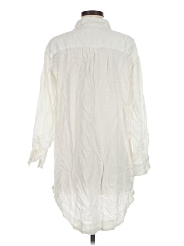 Stars Above 3/4 Sleeve Button-Down Shirt (view 2)
