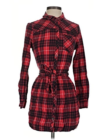 Forever 21 Long Sleeve Button-Down Shirt (view 1)