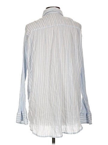 Old Navy Long Sleeve Button-Down Shirt (view 2)