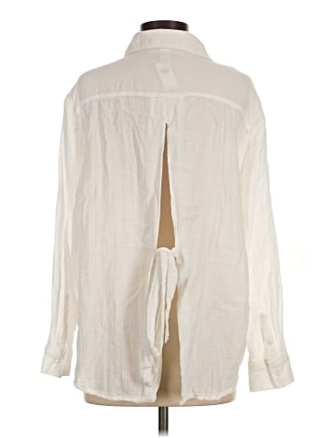 Old Navy Long Sleeve Button-Down Shirt (view 2)