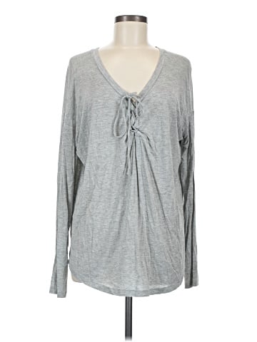 Victoria's Secret Pink Long Sleeve T-Shirt (view 1)
