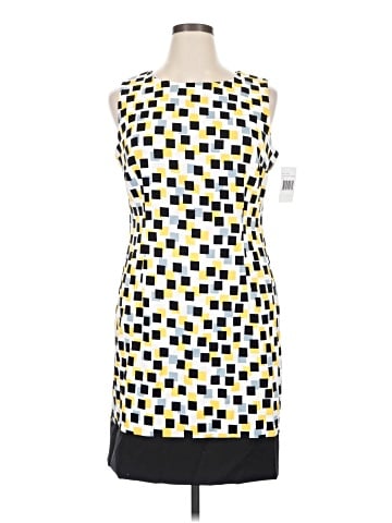 Ronni Nicole Cocktail Dress (view 1)