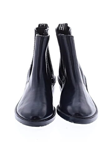 Emu Australia Ankle Boots (view 2)