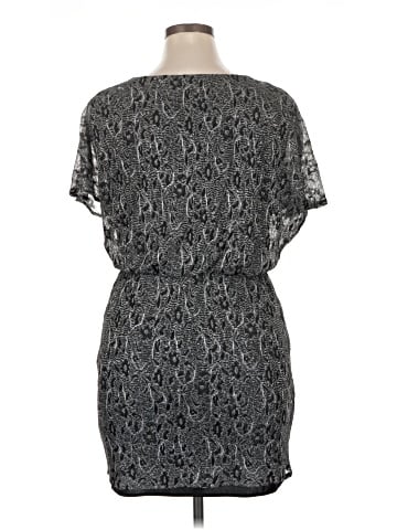 S.L. Fashions Kimono (view 2)