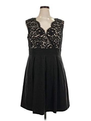 White House Black Market Cocktail Dress (view 1)