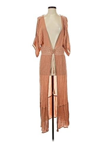 Easel Kimono (view 1)