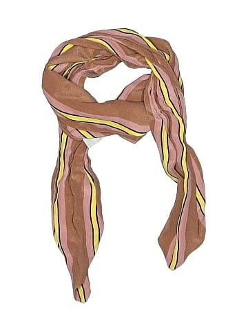 Closed Scarf (view 1)
