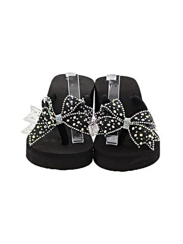 Unbranded Wedges (view 2)