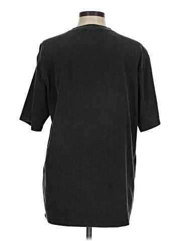Akira Short Sleeve T-Shirt (view 2)
