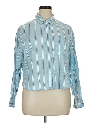 Old Navy Long Sleeve Button-Down Shirt (view 1)