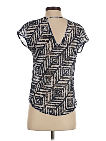 Outback Red Short Sleeve Blouse (view 2)