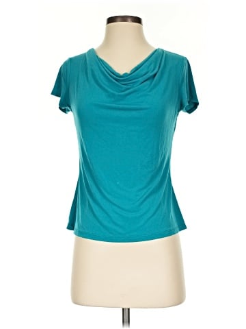 Jennie & Marlis Active T-Shirt (view 1)