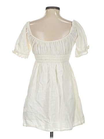 Urban Outfitters Casual Dress (view 2)